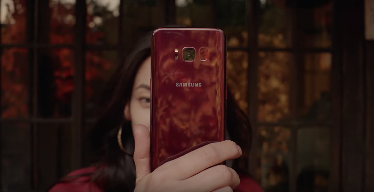 Samsung-Galaxy-S8-Burgundy-Red-2_0.jpg